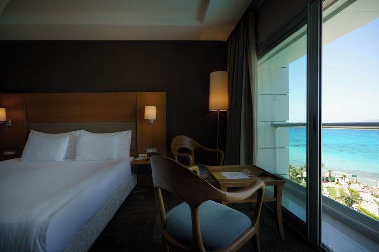 Bedroom 5, Boyalık Beach Hotel & SPA Thermal Resort, Çeşme