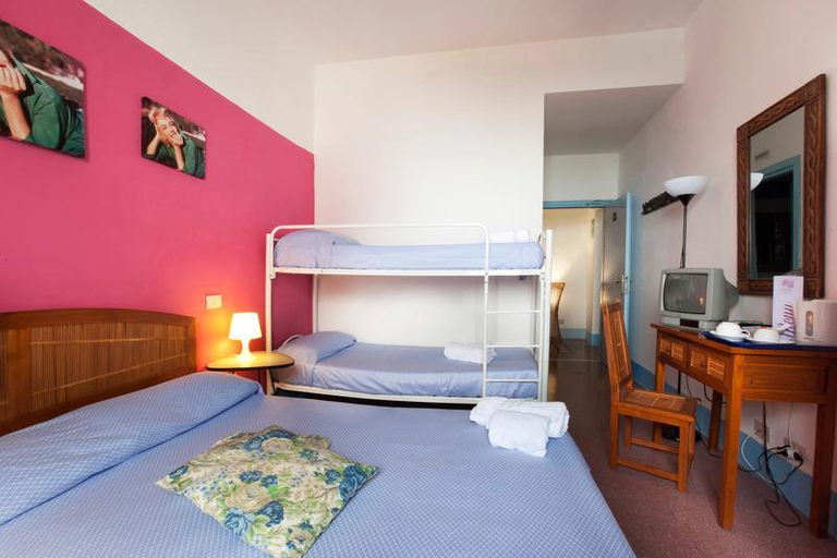 Bedroom 5, Purple Sorrento, Napoli