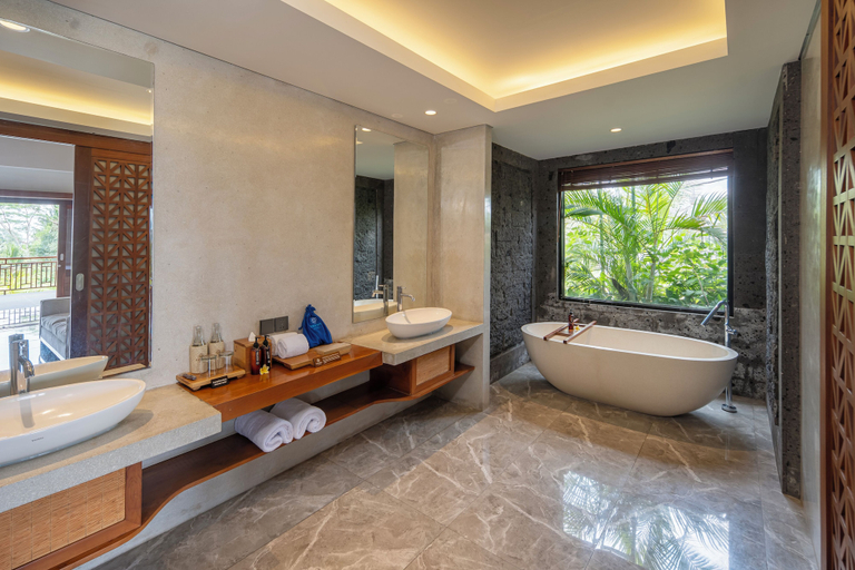 bathroom 5