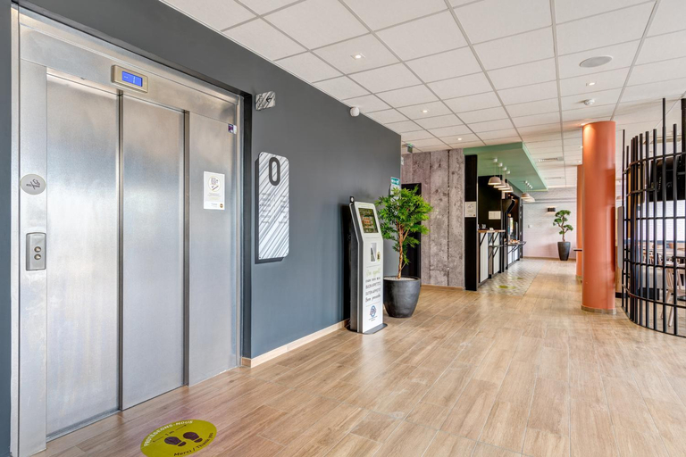 Public Area 2, B&B HOTEL Le Port- Marly St-Germain en Laye, Yvelines