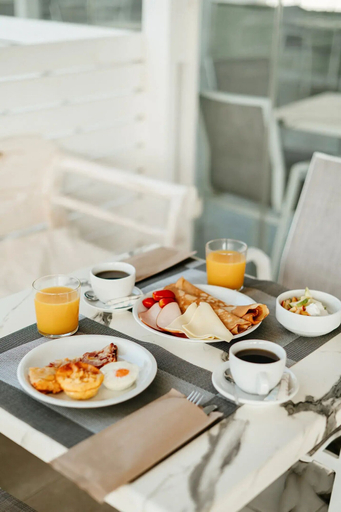 Food & Drinks, Blue Sapphire Hotel, South Aegean