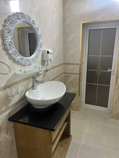 Bathroom 5, Azia Central, Buxoro