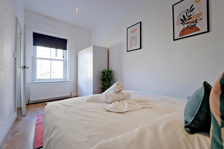Bedroom, Imperial Brick Lane Apartments, London