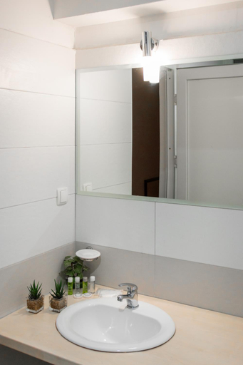 Bathroom 3, Hotel Saraj, Sarajevo