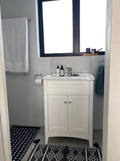 Bathroom 3, Cozy, Spacious Loft on 4th Avenue, City of Cape Town