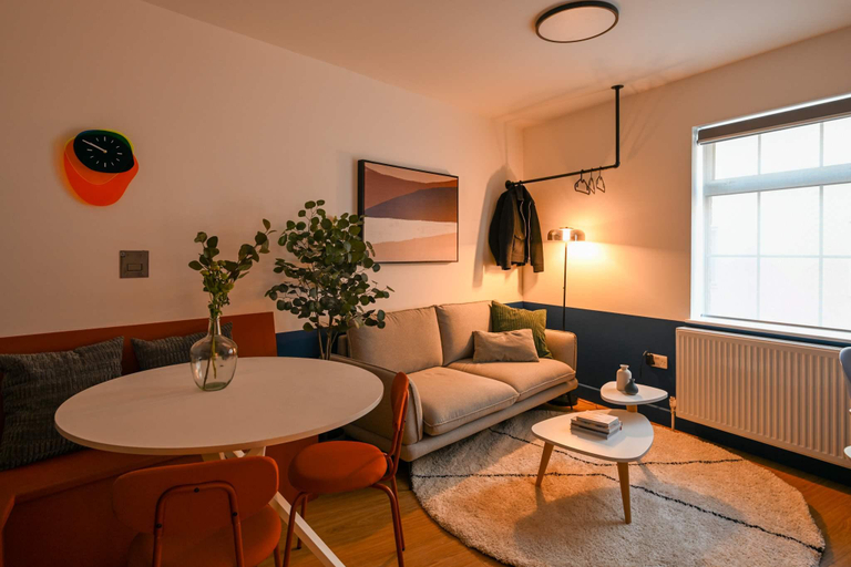 Others 4, Luxurious 2-Bedroom Flat Close to Angel Stn, London