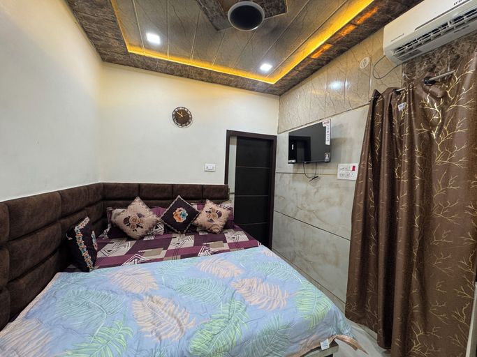 Bedroom 3, The Kwality Residency, Mathura