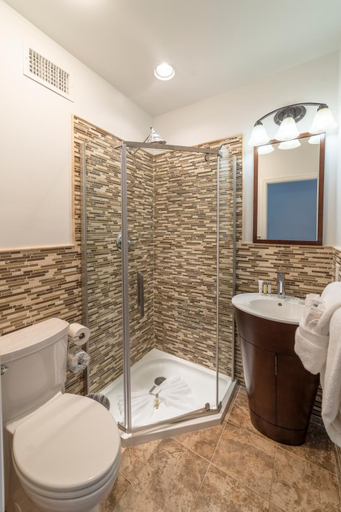 Bathroom 3, The Hermitage at Napeague, Suffolk