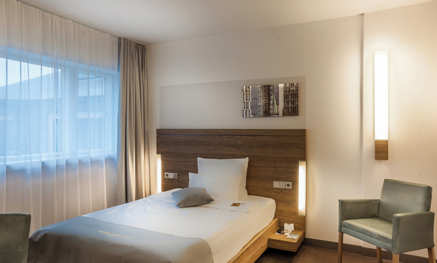 Bedroom 2, Hotel Stadtpalais, Köln