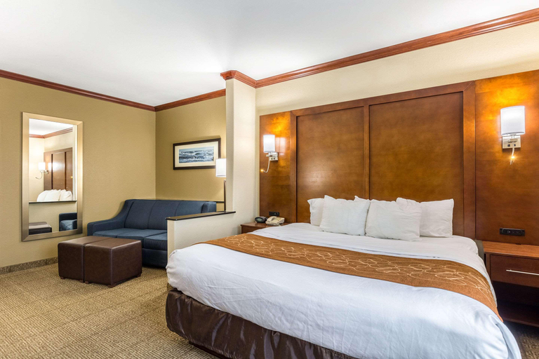 Bedroom 3, Comfort Suites Galveston, Galveston