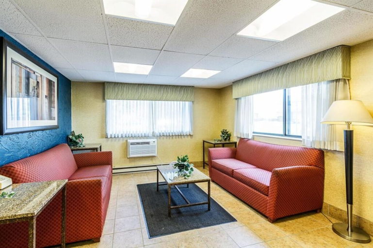 Public Area 2, Motel 6 Green Bay, WI - Lambeau, Brown
