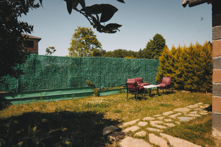 Others 5, Green Paradise Suit, Pazar