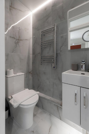 Bathroom 3, Hyde Park Designer Serviced Apartments with A/C, London