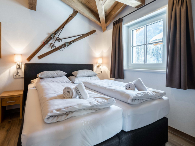 Bedroom 2, Chalet in Muhlbach near Ski Slopes, Sankt Johann im Pongau