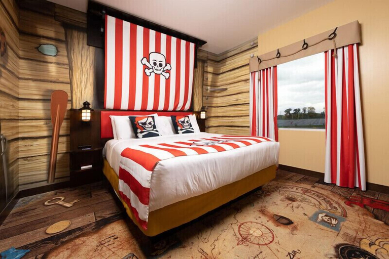 Bedroom 2, LEGOLAND Hotel NEW York, Orange