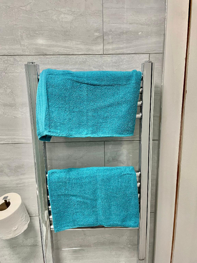 Bathroom 2, Comfy Ensuite Room in Colindale, London