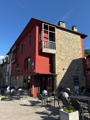 Exterior & Views 5, De mamá, León