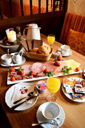 Food & Drinks 5, Hotel- Restaurant Kerzan´s, Dortmund