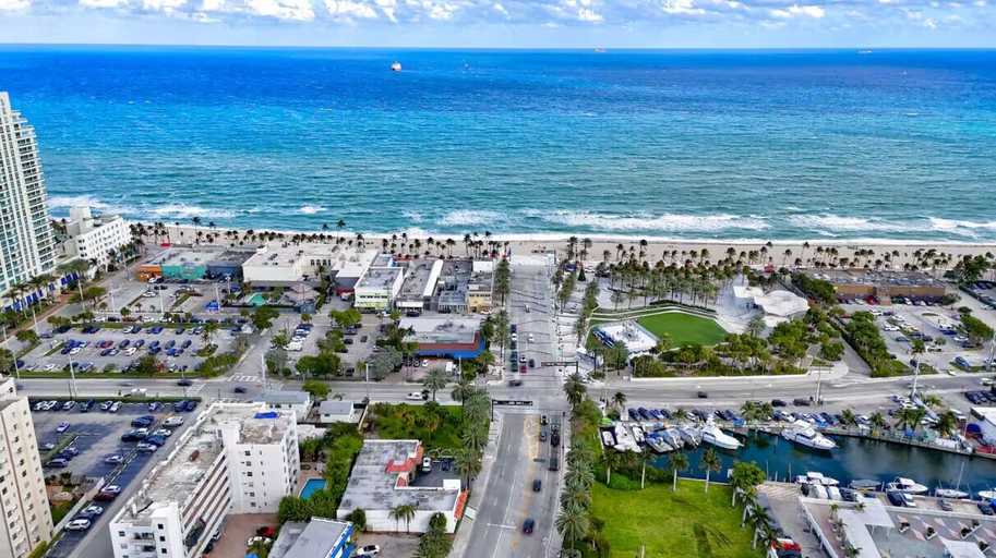 Others 5, Studio off Las Olas- Steps to the Beach, Broward