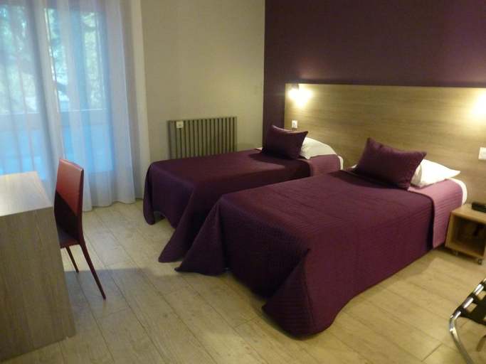 Bedroom, Hotel Le Comty, Loire
