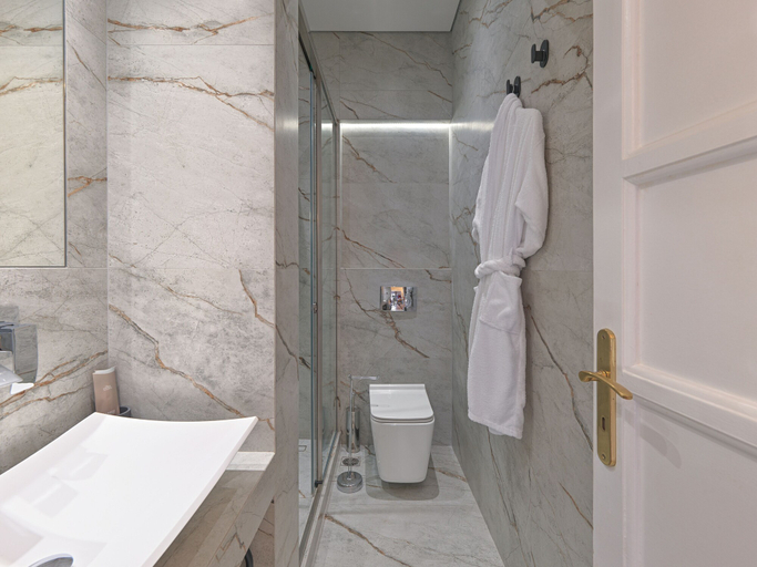 Bathroom 3, The Acropolis Window, Attica
