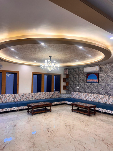 Business Facilities