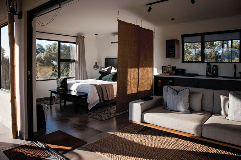 Bedroom 2, Wagyu Mountain Lodges, Cape Winelands