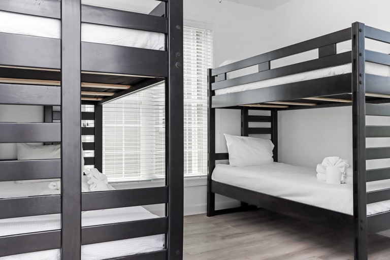 Bedroom 3, The Blue Pelican, Gulf