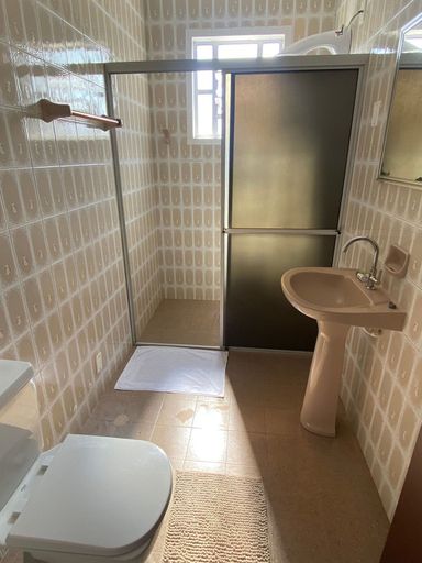 Bathroom 3, Casa Confortável 02, Joinvile