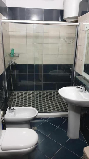 Bathroom 3, Haris Hotel, Vlorës