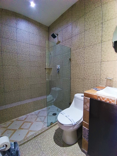 Bathroom 4, Hotel Merida, Mérida