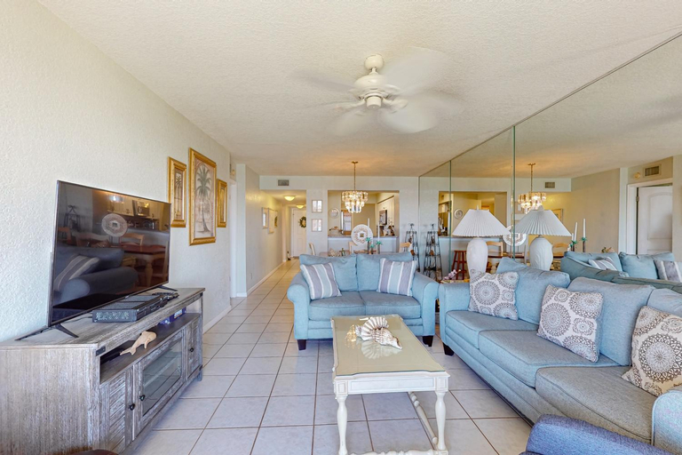 Others 5, Boca Ciega Bay Resort #114, Pinellas