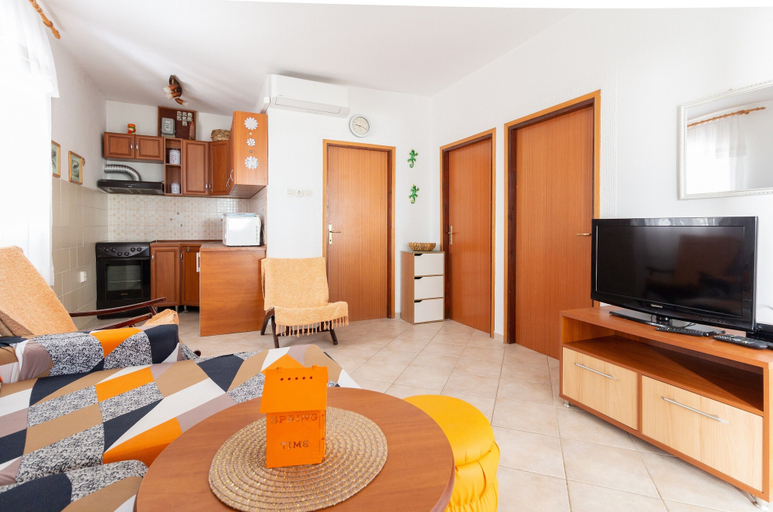 Others 2, Apartment Juric, Privlaka