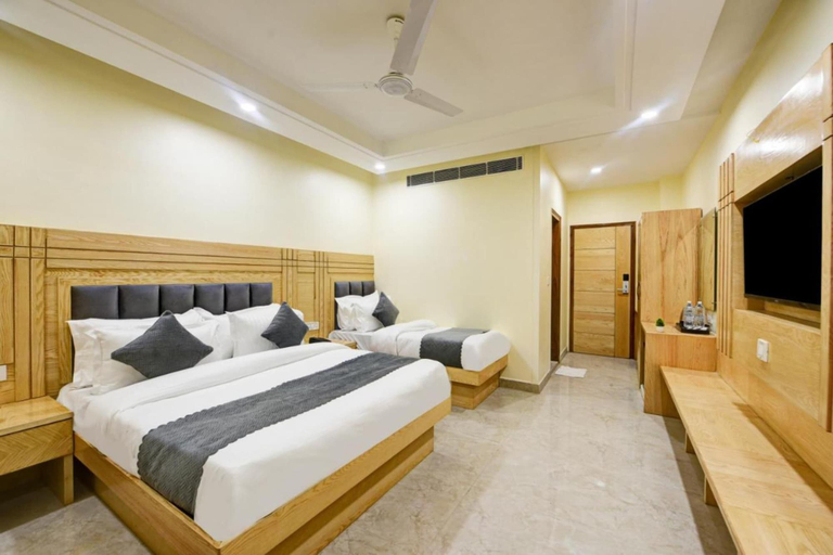 Bedroom 4, Hotel Guru Preet- New Delhi Railway Station, Delhi