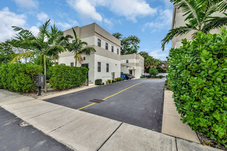 Exterior & Views 4, Townhome-10 mins to FTL Beach & Downtown, Broward