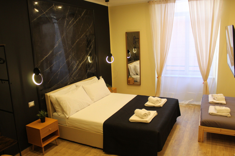 Bedroom 2, Blackwoody Contemporary Rooms - Toledo, Napoli