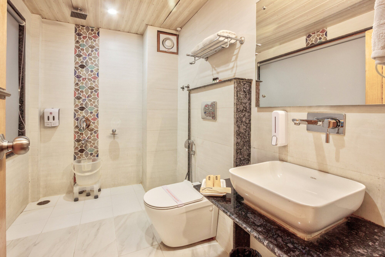 Bathroom 4, BD RESORT, Kullu