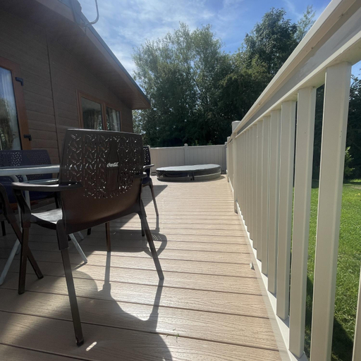 Others 2, Springwell Lodge With Hot Tub, North Yorkshire