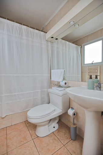 Bathroom 4, Hotel boutique Trinidad, Valparaíso