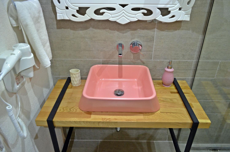 Bathroom 4, Ferush Boutique Hotel, Urla