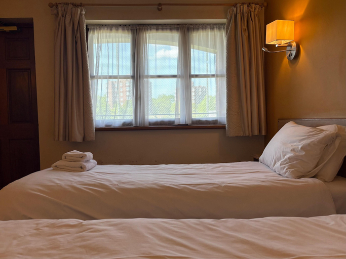Bedroom 5, Tollgate Hotel, Stoke-on-Trent