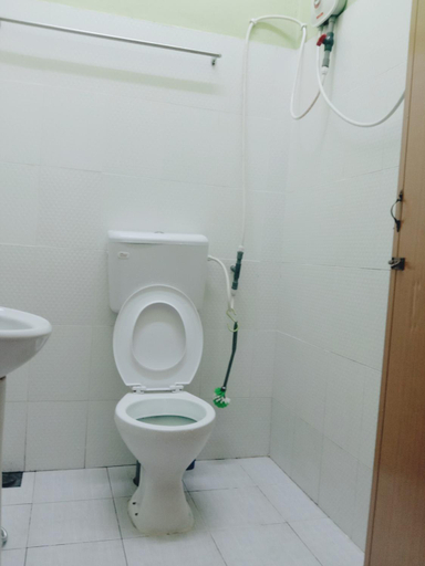 Bathroom 3, Homestay Adilah B, Pasir Putih
