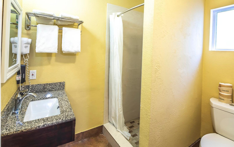 Bathroom 7