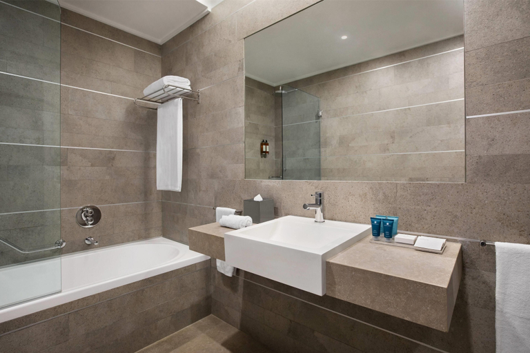 Bathroom 5, Wyndham Grand Algarve Quinta do Lago, Loulé