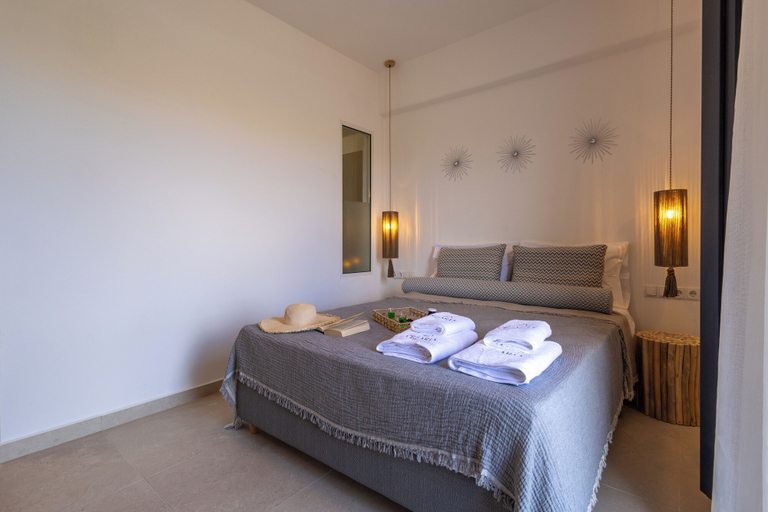 Bedroom 5, Cezaria Naxos Hotel, South Aegean