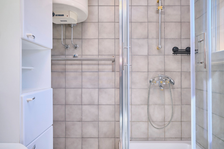 Bathroom 2, Apartments Meri by Litto, Okrug
