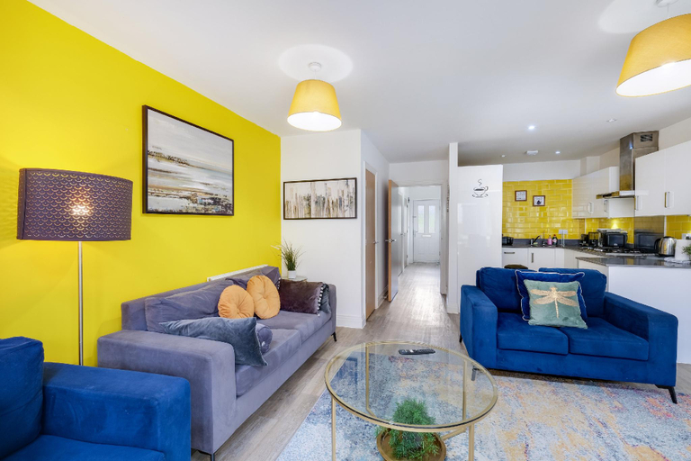 Others 2, Foxherne 6 Bedroom 3 Bath Serviced House - 20, Slough