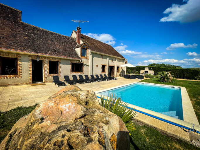 Sport & Beauty 2, Villa festive HOMAZING piscine privee 1h de Paris, Loiret