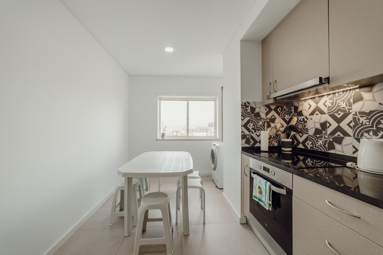 Room 5, Gaia Terrace With Elevator by Vacationy, Vila Nova de Gaia