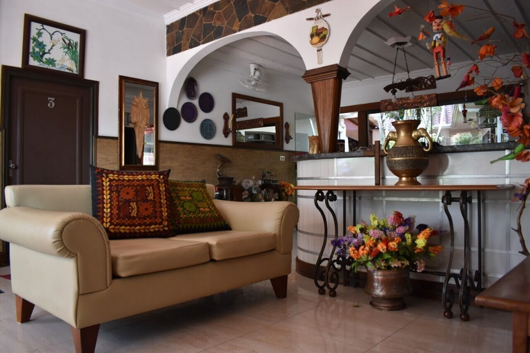 Others 4, Residencial Pinocho, Obispo Santistevan